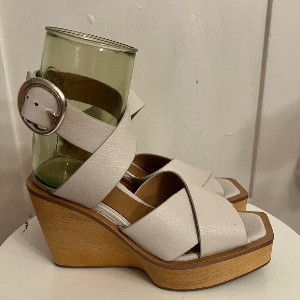 Rag & Bone Santiago Wedge Sandal in Antique White. SIZE 38. - Picture 2 of 9